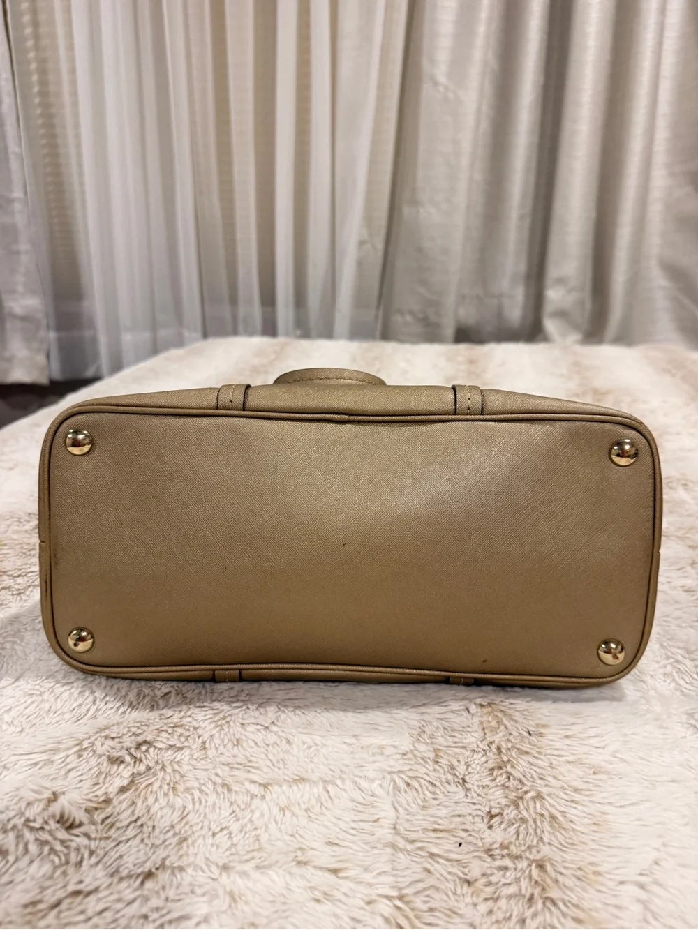 Coach beautiful structured